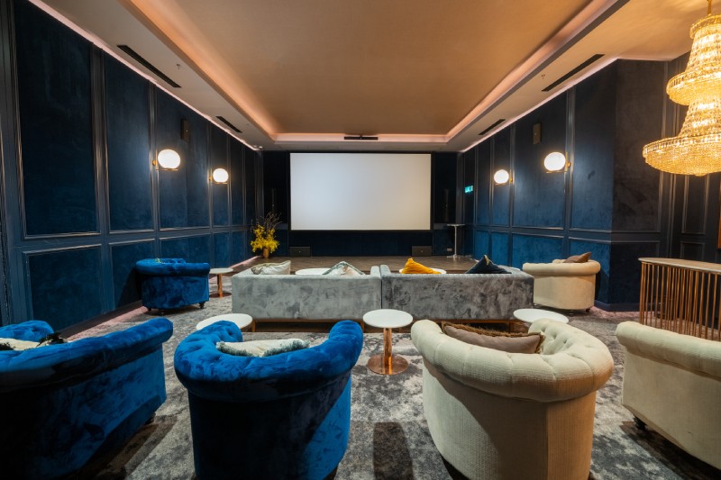 Private Screen