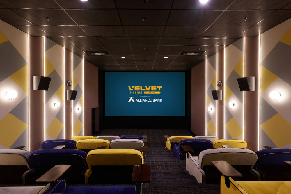 Velvet Hall 3 screen